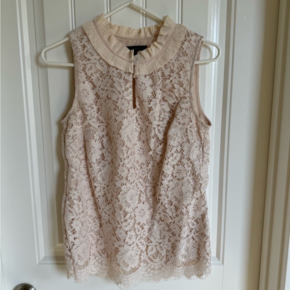 Lace sleeveless top - Picture 2 of 3
